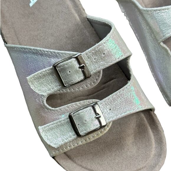 Mia Kids Deisy Slides Sandals Iridescent Size 2 NWOT - Picture 3 of 4